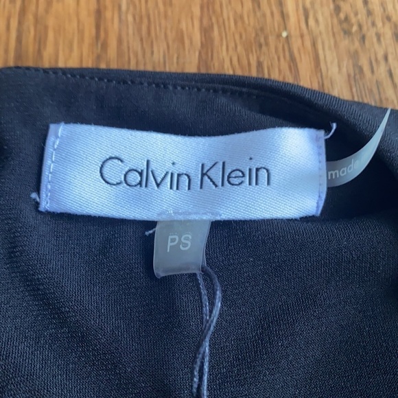 Calvin Klein Top Size Small Petite NWT - Picture 2 of 5